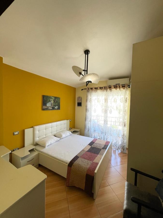 Ferienwohnung Seaview Golden Penthouse Sarandë Exterior foto