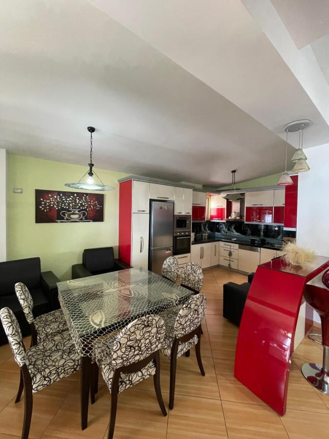 Ferienwohnung Seaview Golden Penthouse Sarandë Exterior foto