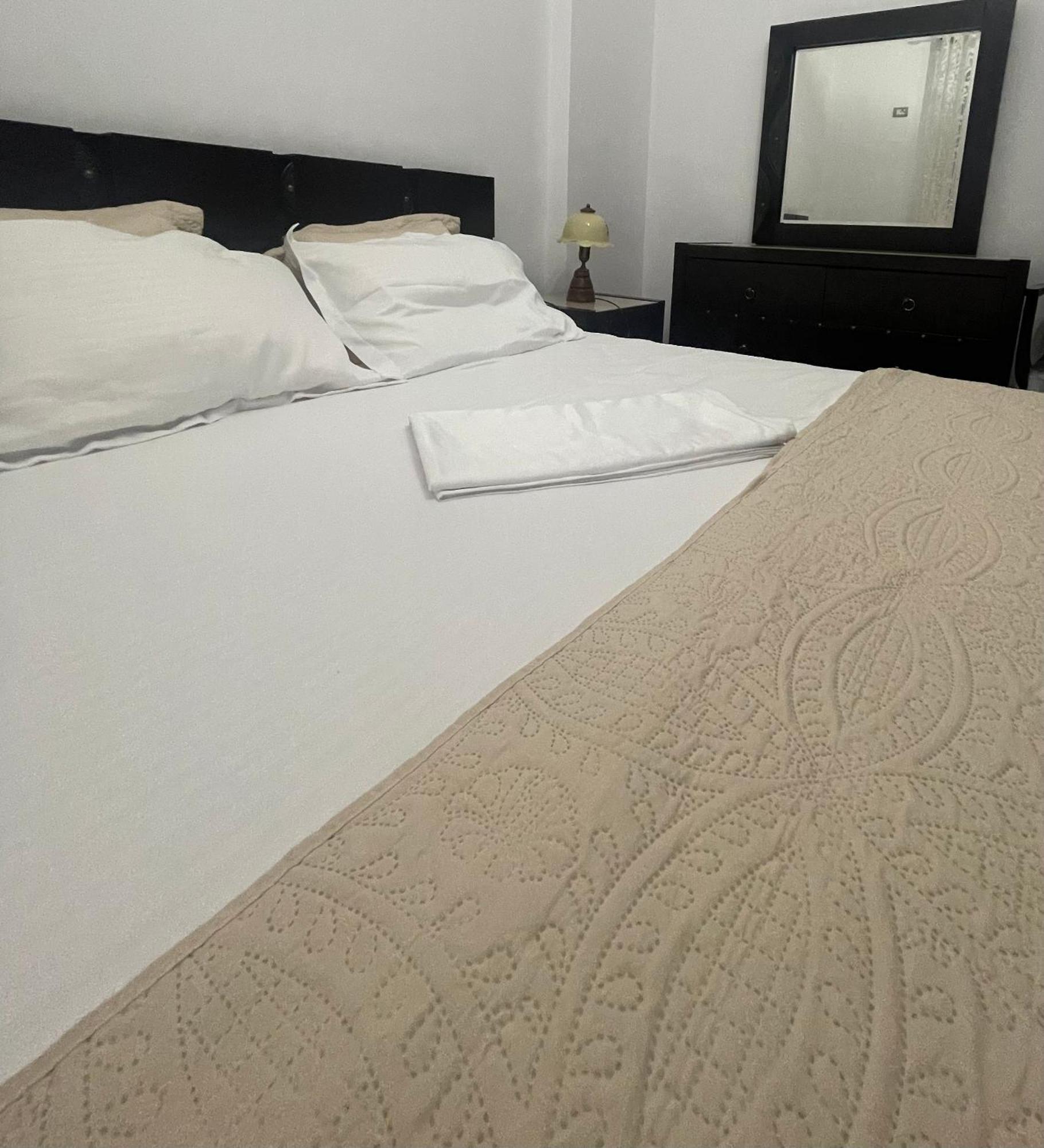 Ferienwohnung Seaview Golden Penthouse Sarandë Exterior foto