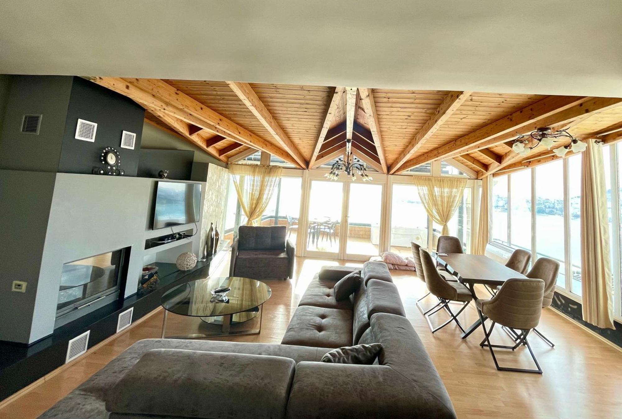 Ferienwohnung Seaview Golden Penthouse Sarandë Exterior foto