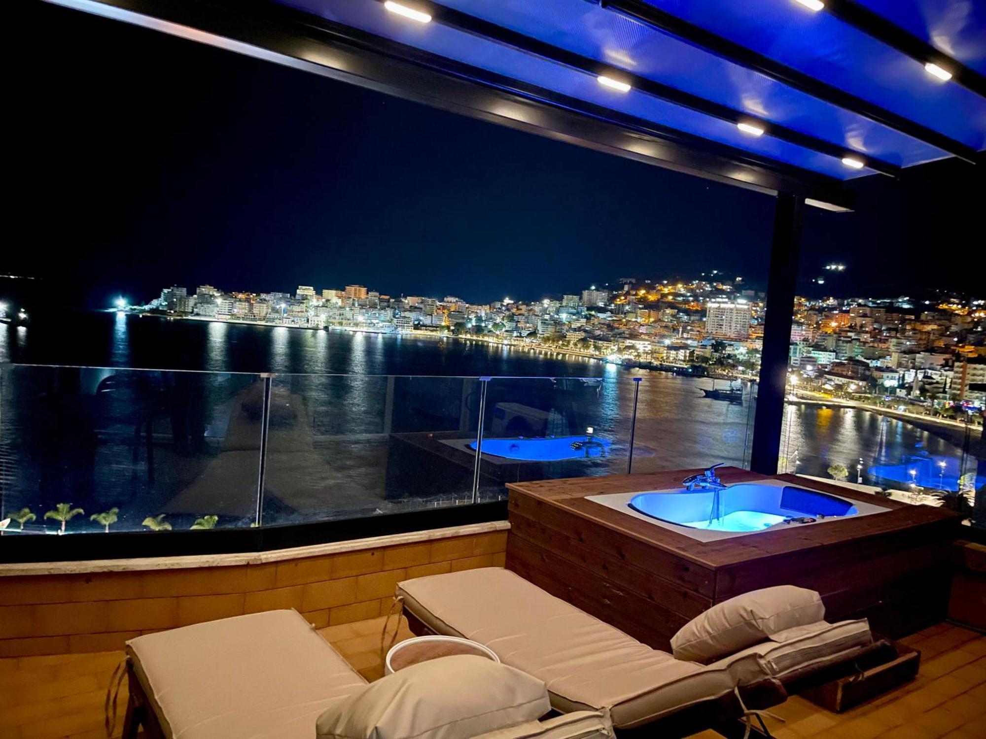 Ferienwohnung Seaview Golden Penthouse Sarandë Exterior foto