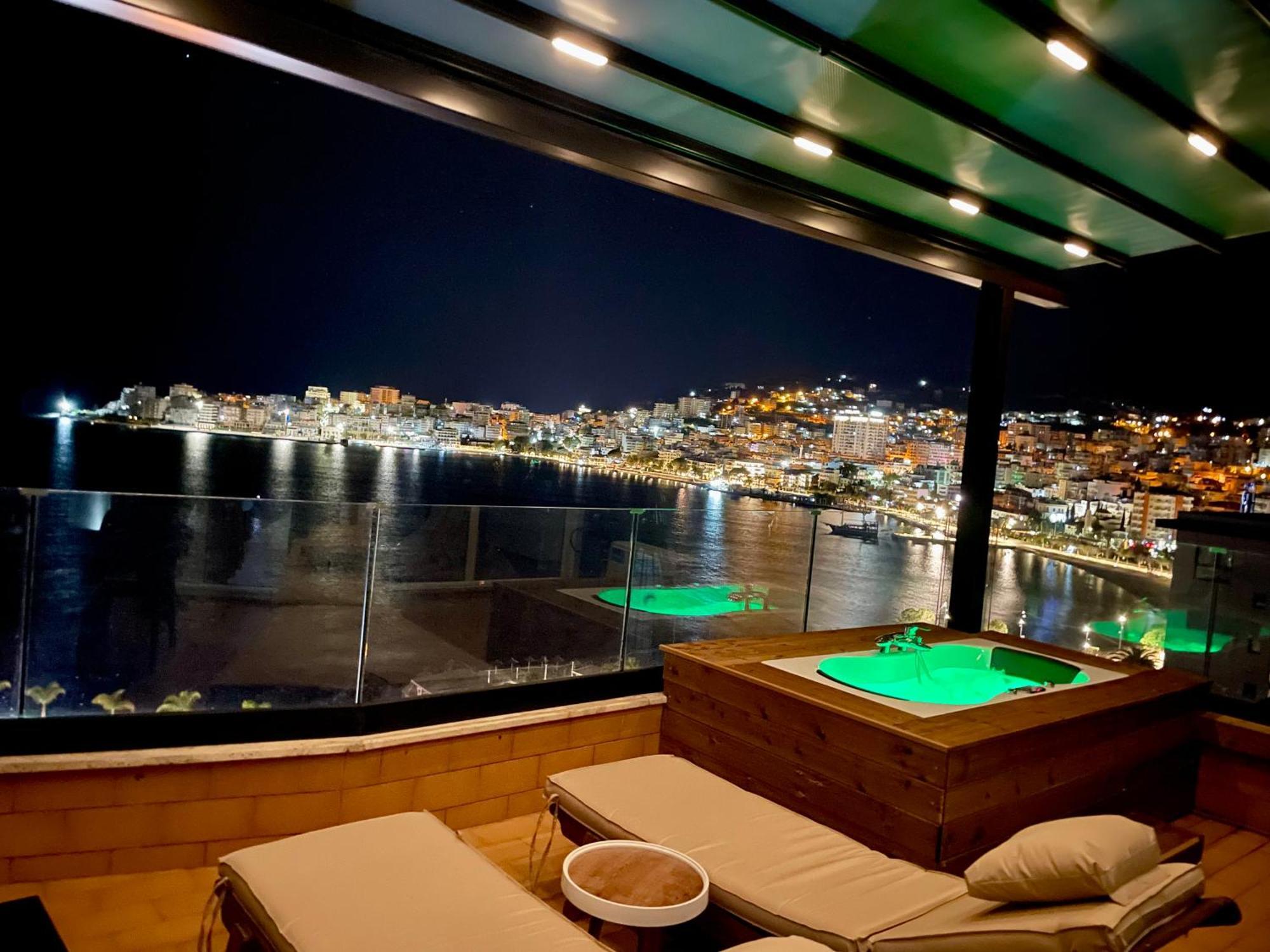 Ferienwohnung Seaview Golden Penthouse Sarandë Exterior foto